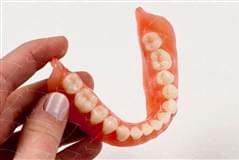 Total Prothesis in Acrylic  Resin with Teeth made of …  con denti del commercio in composito